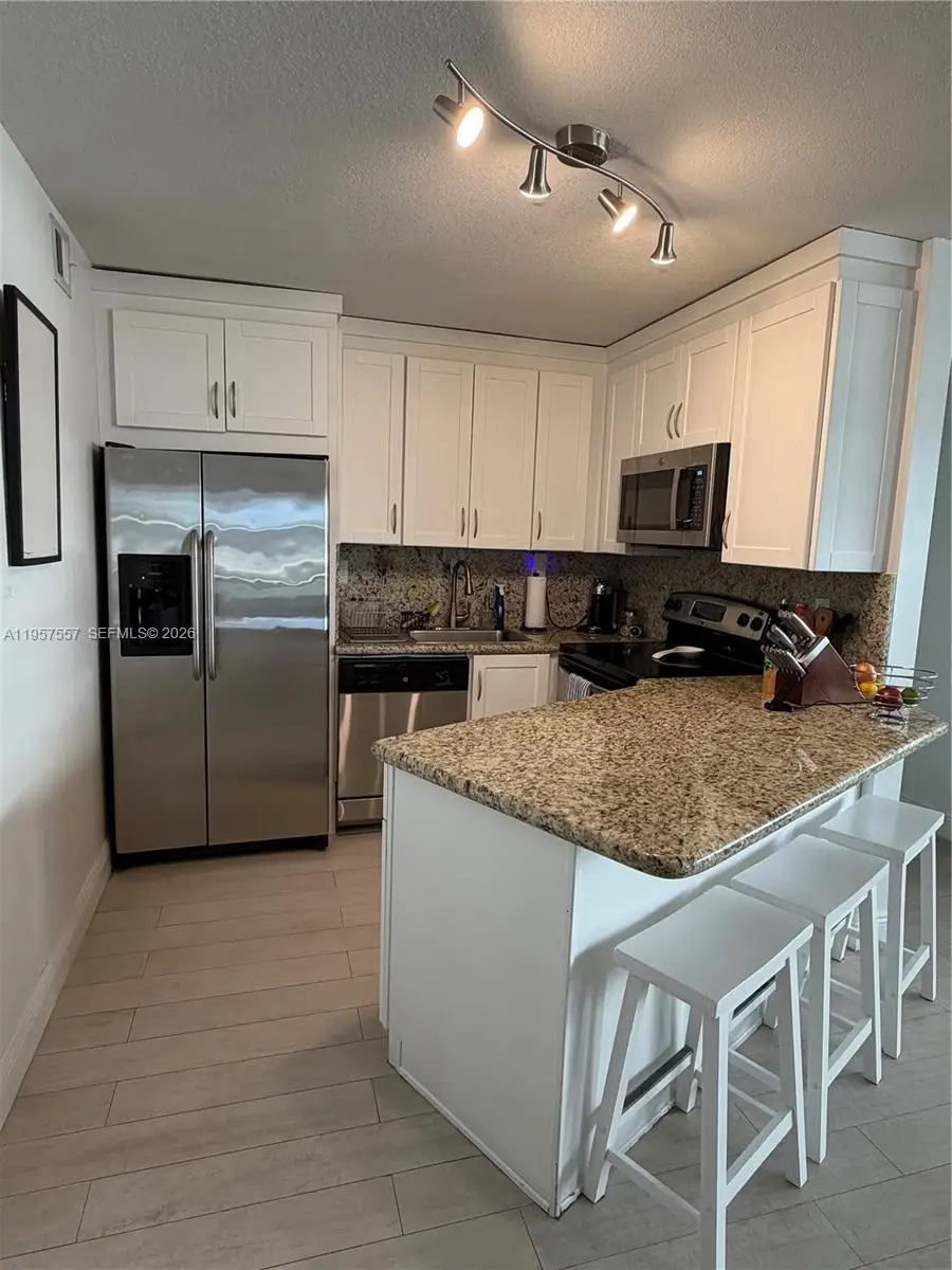 5845 Collins Ave #106, Miami Beach, FL 33140 - #2