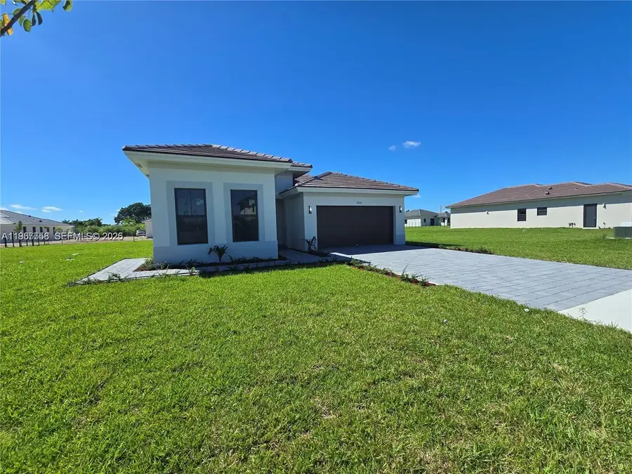 19534 SW 324 St, Homestead, FL 33030 - Image #2