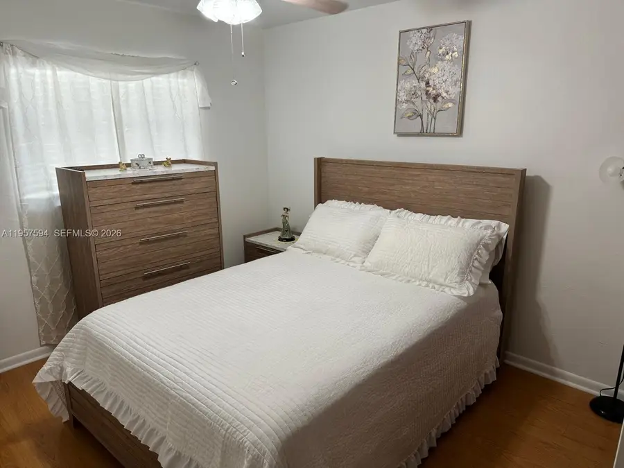 2146 Se 15th Pl, Cape Coral, FL 33990 - Image #3