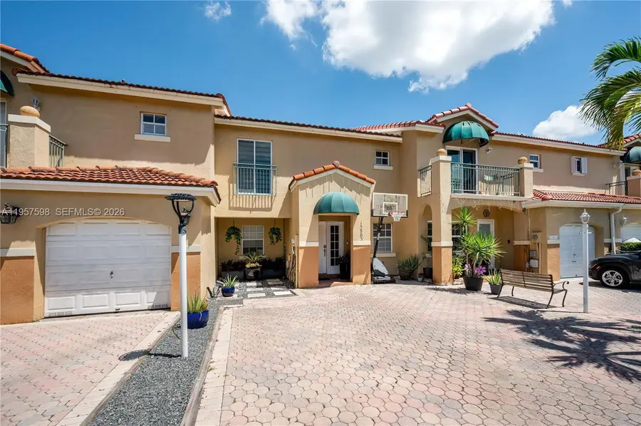 15863 SW 71st St, Miami, FL 33193 - Image #2