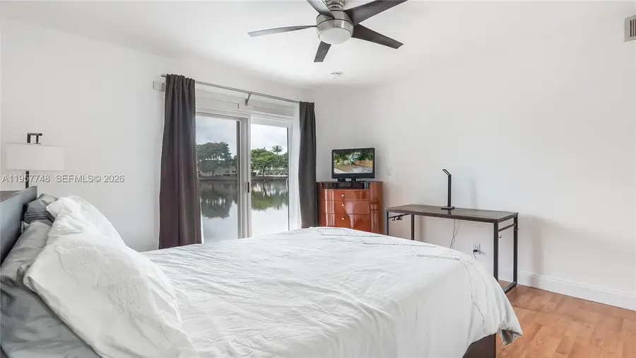 4081 NE 14th Ave, Oakland Park, FL 33334 - Image #2