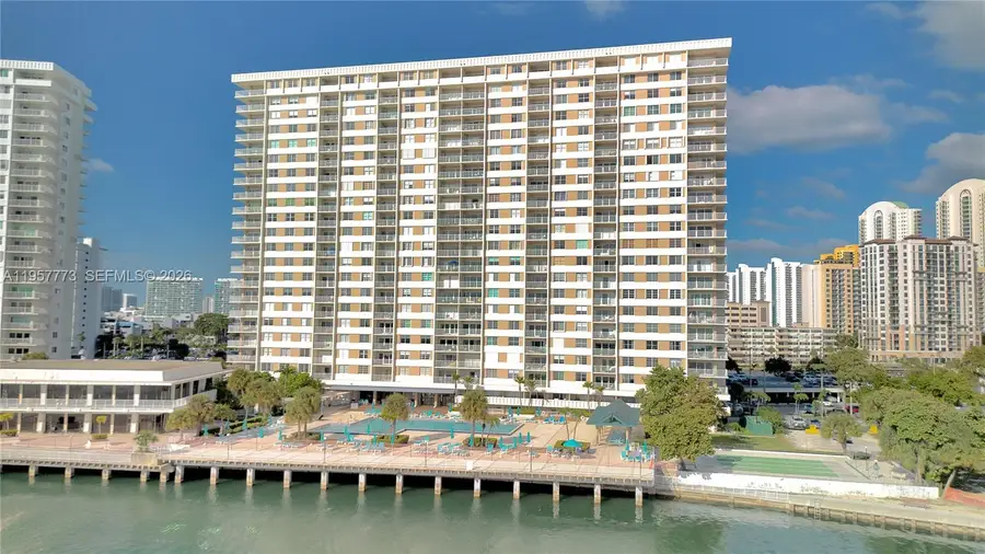 300 Bayview Dr #PH-06, Sunny Isles Beach, FL 33160 - Image #3