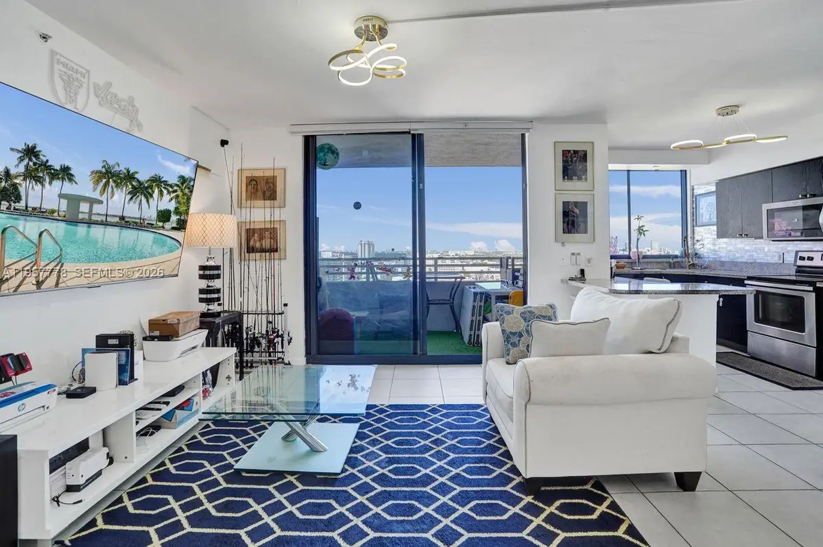1330 West Ave #1811, Miami Beach, FL 33139 - Image #1