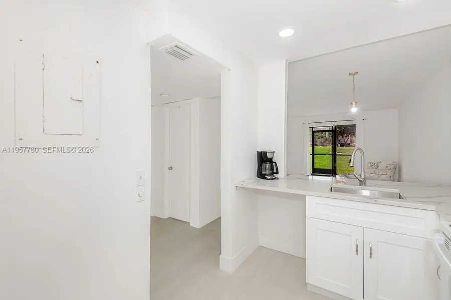 10434 Sunrise Lakes Blvd #109, Sunrise, FL 33322 - Image #3