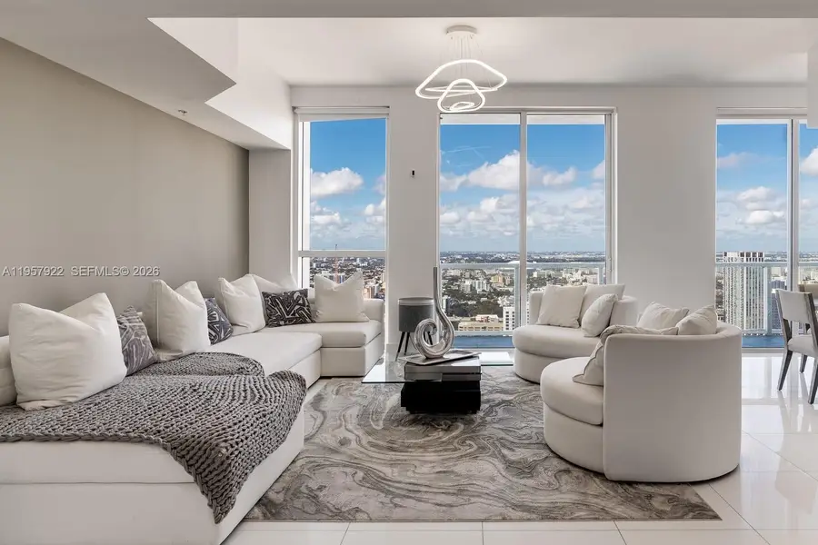 253 NE 2nd St #4904, Miami, FL 33132 - Image #3