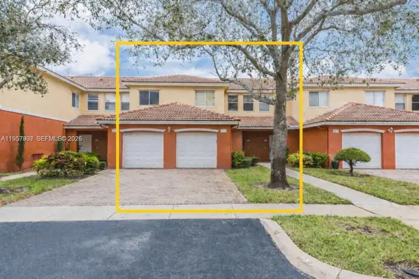 7401 Palomino Dr #114-1, Davie, FL 33024