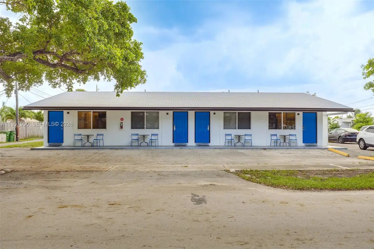 412 NE 4th Ave, Hallandale Beach, FL 33009 - Image #1