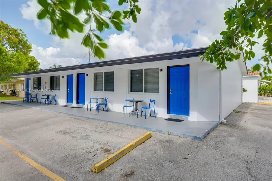 412 NE 4th Ave, Hallandale Beach, FL 33009 - Image #3