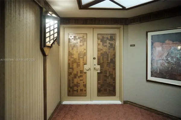 520 Brickell Key Dr #A1904, Miami, FL 33131