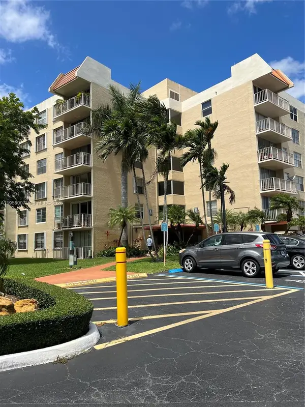 13120 SW 92nd Ave #B-406, Miami, FL 33176