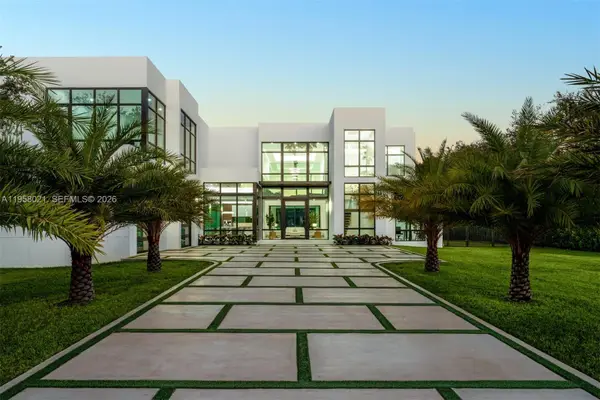 9525 SW 95th Ct, Miami, FL 33176