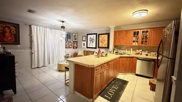 8851 NW 119th St #6102, Hialeah Gardens, FL 33018