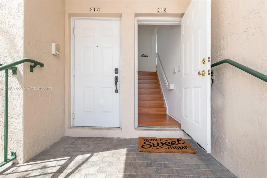 5610 NW 114th Pl #218, Doral, FL 33178 - Image #2