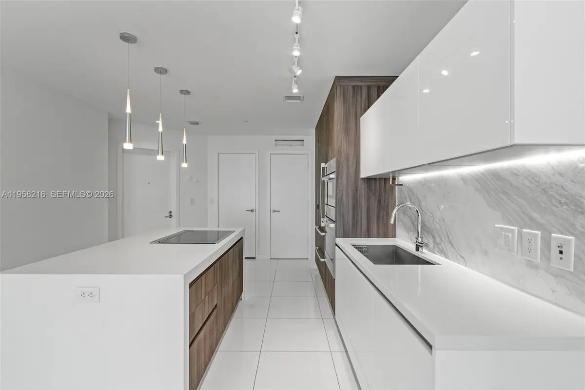 851 NE 1st Ave, Miami, FL 33132 - Image #1