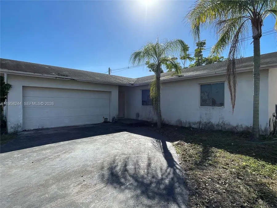 11056 NW 23rd Ct, Sunrise, FL 33322 - #2