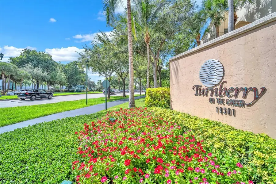 19501 W Country Club Dr #2011, Aventura, FL 33180 - Image #2