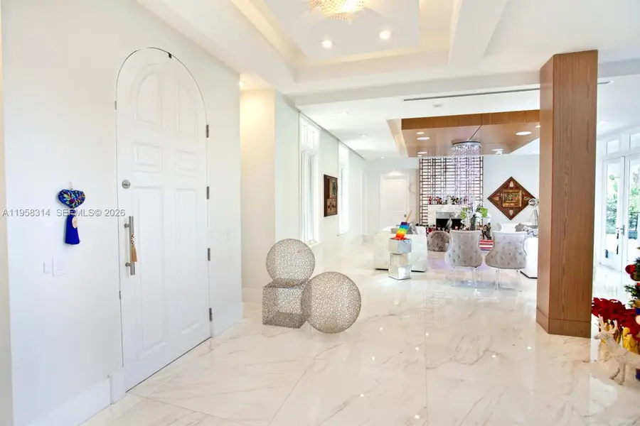 165 Paloma Dr, Coral Gables, FL 33143 - Image #2