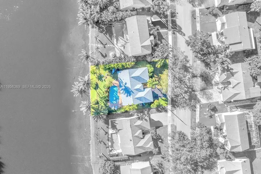 10230 Grove Ln, Cooper City, FL 33328 - #2