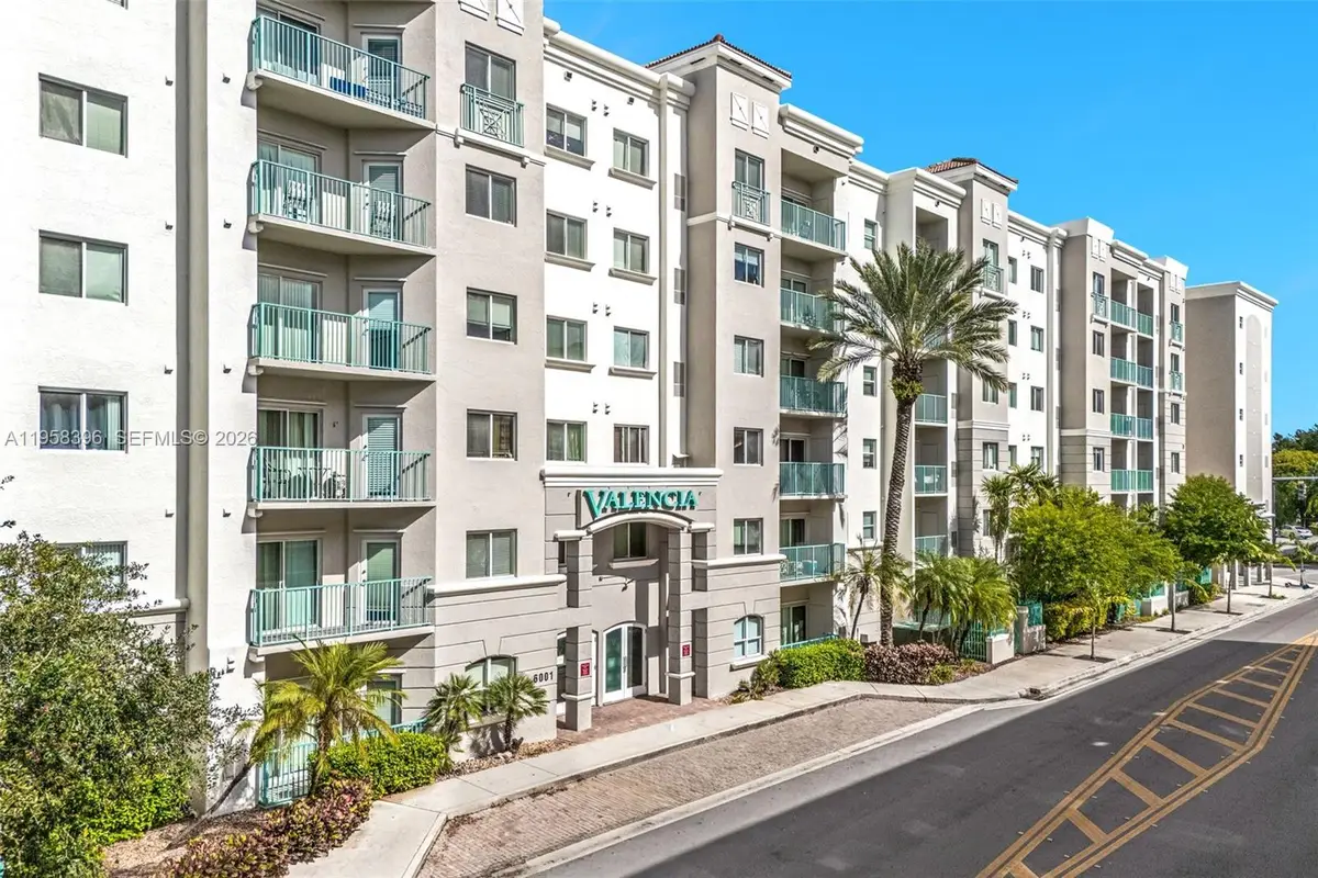 6001 SW 70th St #301, South Miami, FL 33143 - Image #1