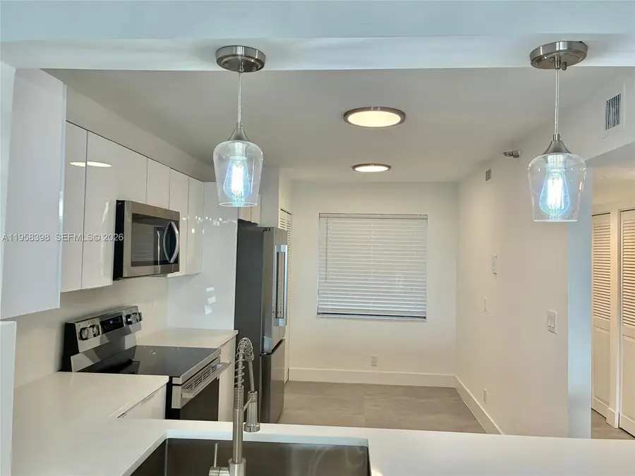 7050 NW 44th St #708, Lauderhill, FL 33319 - Image #2