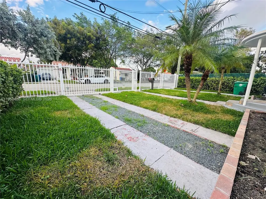 3052 SW 6th St, Miami, FL 33135 - Image #2