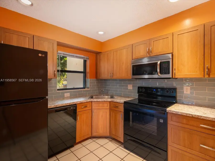 2534 Carambola Cir N #1825, Coconut Creek, FL 33066 - Image #2