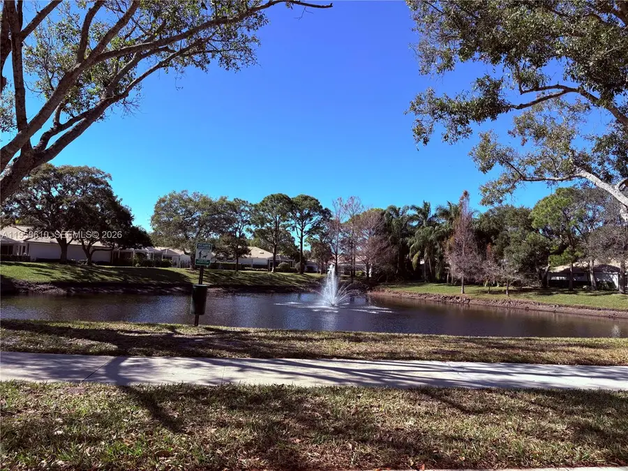 803 Silverleaf Oak Ct, Palm Beach Gardens, FL 33410 - Image #3