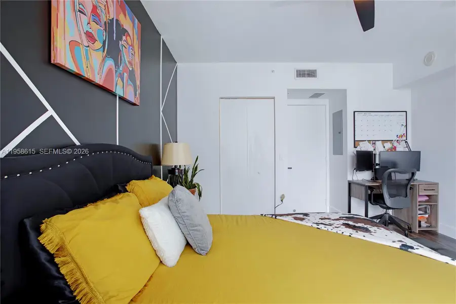 185 SW 7th St #2514, Miami, FL 33130 - Image #3