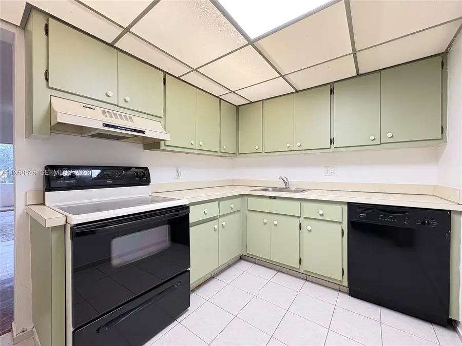 7777 SW 86th St #F1-210, Miami, FL 33143 - Image #3