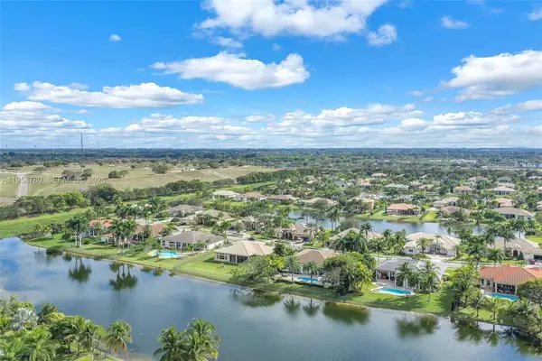 14931 SW 38th St, Davie, FL 33331