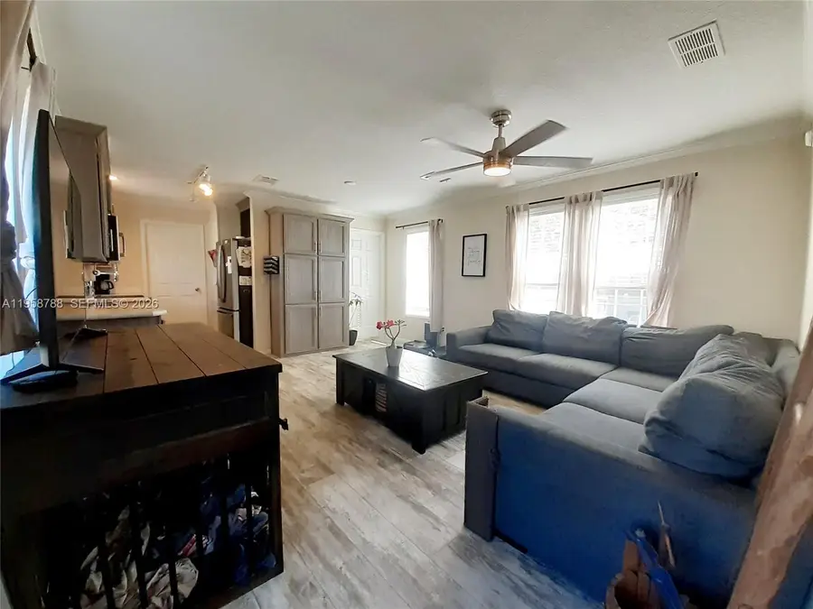 13331 SW 7th Pl, Davie, FL 33325 - Image #3