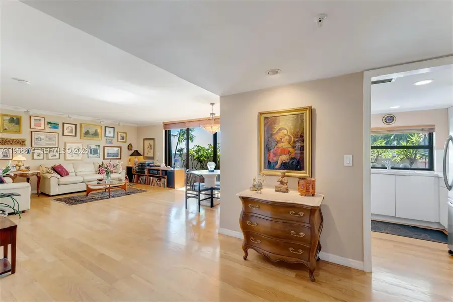 555 NE 30th St #201, Miami, FL 33137 - #2