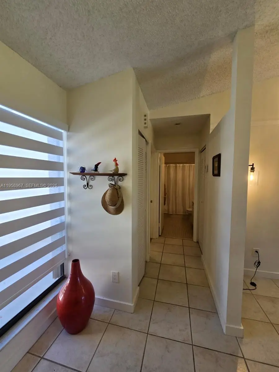 5 Rogart Cir, Boynton Beach, FL 33426 - Image #3