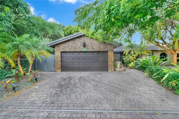 15830 SW 139th Ave, Miami, FL 33177