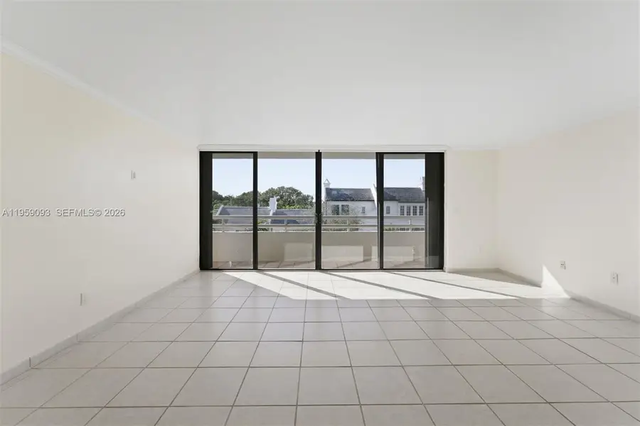 441 Valencia Ave #302, Coral Gables, FL 33134 - Image #3