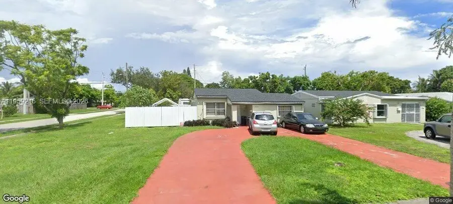 1701 NE 180th St, North Miami Beach, FL 33162 - Image #2