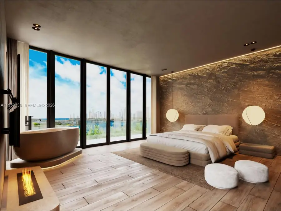 910 N Venetian Dr, Miami, FL 33139 - #3