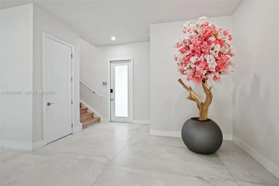 8118 NW 46th Ter, Doral, FL 33166 - Image #3