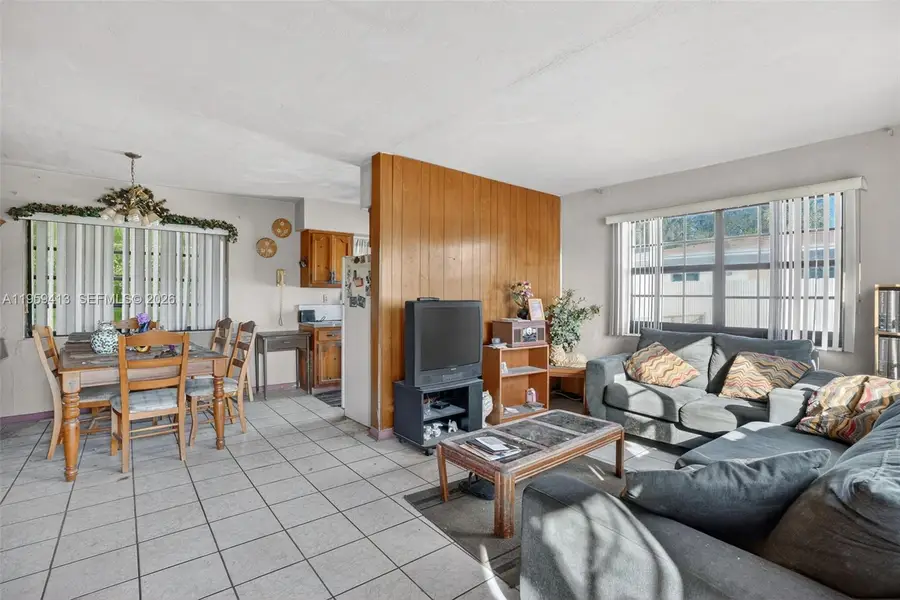 16930 NW 37th Pl, Miami Gardens, FL 33055 - Image #2