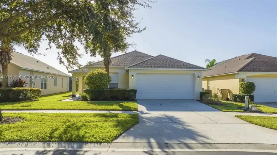 2673 2673 Emerald Dr, Kissimmee, FL 34747 - Image #2