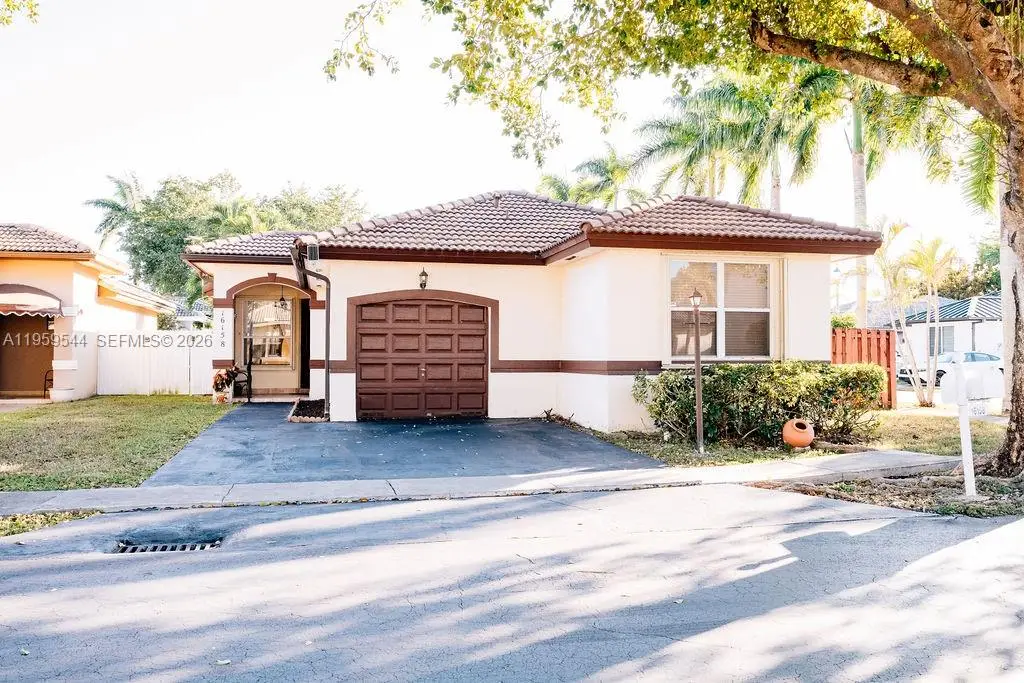 16158 SW 68th Ter, Miami, FL 33193 - #1