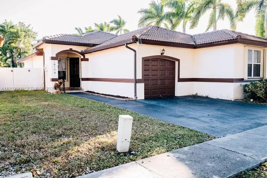 16158 SW 68th Ter, Miami, FL 33193 - #3