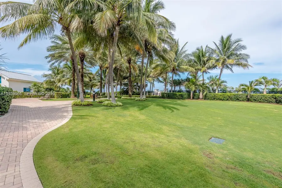 50 S Pointe Dr #511, Miami Beach, FL 33139 - Image #2