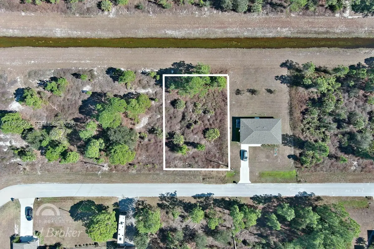 943 Foxdale Ave, Lehigh Acres, FL 33974 - #1