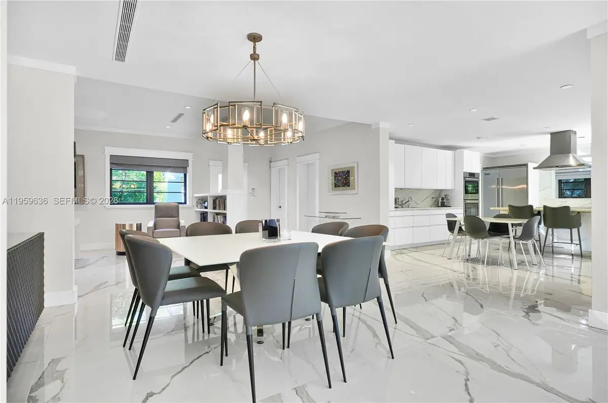 4363 Nautilus Dr, Miami Beach, FL 33140 - Image #1