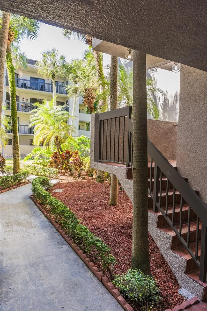 8810 SW 132nd Pl #404DN, Miami, FL 33186 - Image #2