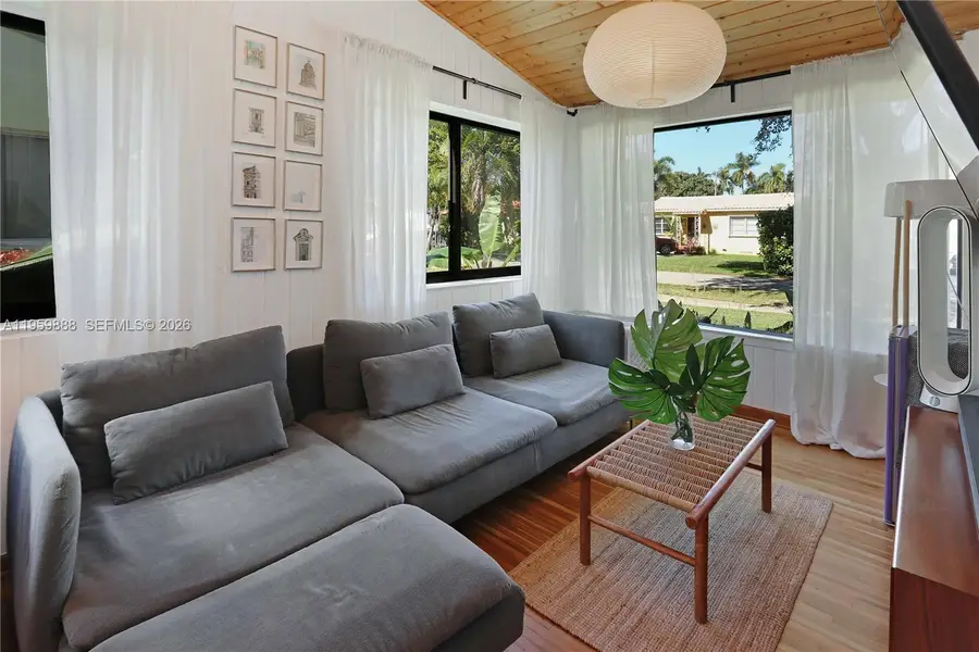 1516 Mayo St, Hollywood, FL 33020 - Image #3