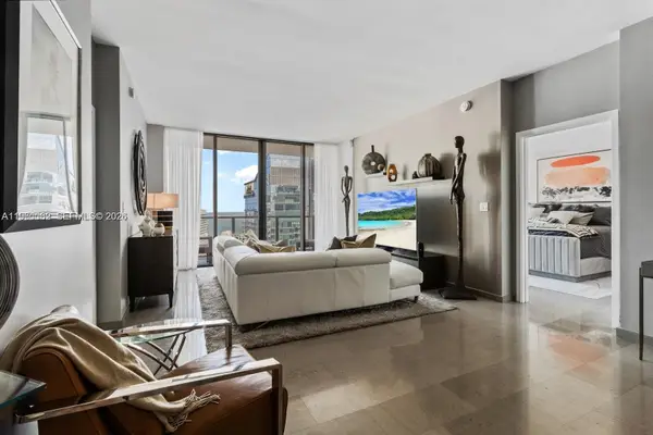 88 SW 7th St #3909, Miami, FL 33130