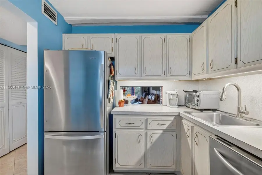 2901 NW 46th Ave #306, Lauderdale Lakes, FL 33313 - Image #2