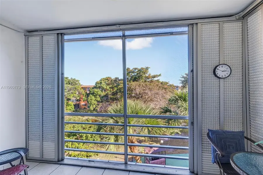 2900 NW 47th Ter #405B, Lauderdale Lakes, FL 33313 - Image #3